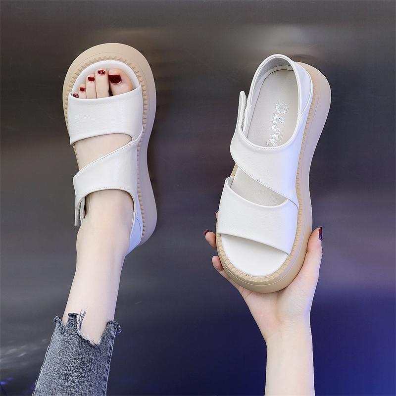 🔥🥰 Nuevos zapatos de playa pequeños y fragantes con suela gruesa y suela suave informal fina de 2024.3629576