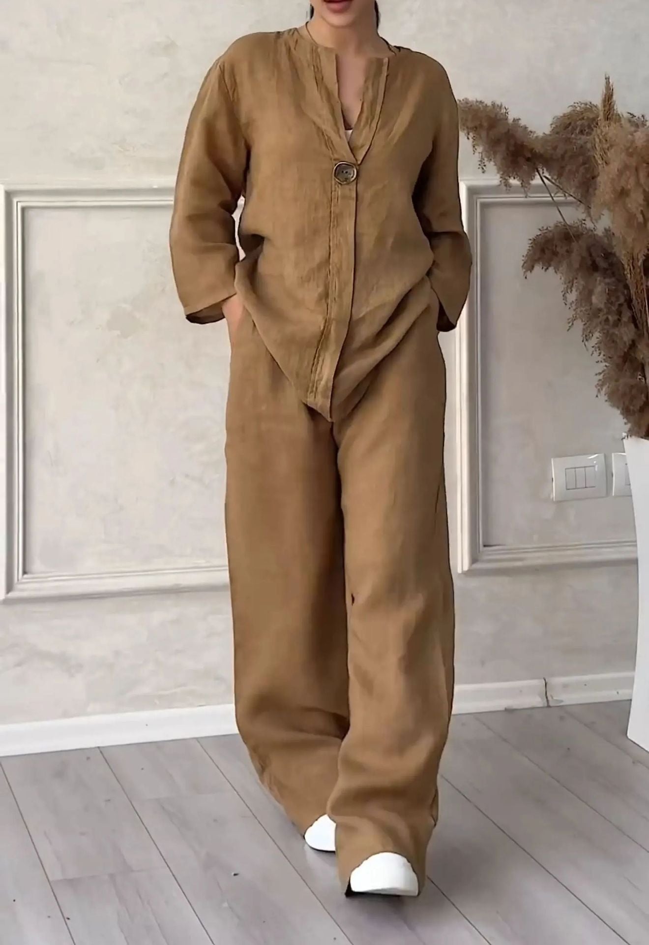 🔥🥋【S-5XL】【Majica kratkih rukava+hlače】Žensko lagano, moderno i udobno odijelo u više boja--