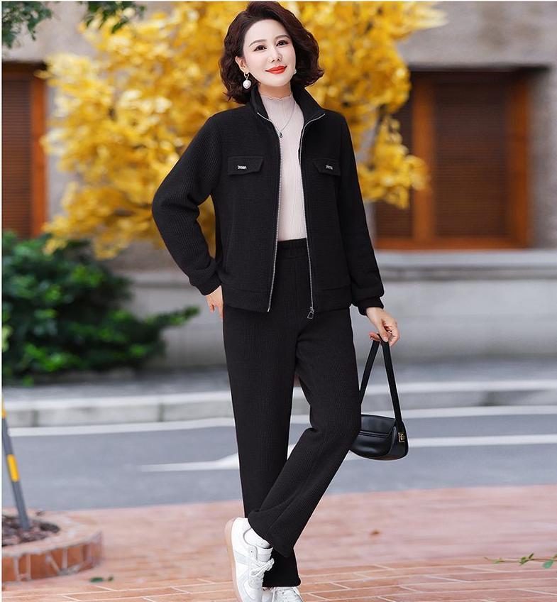 š“Posljednji danć43% popusta na novitetećš„ćM-4XLćŽenska deblja trenirka (jakna + hlaÄe).3872399