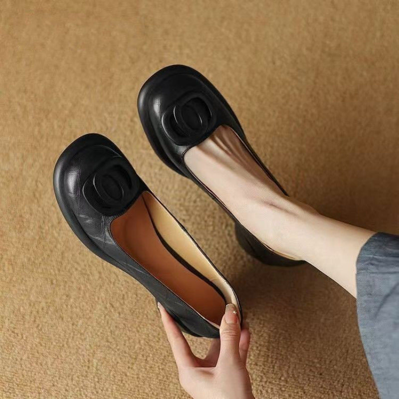 👠【35-40】2025 nove 4CM svestrane modne mekane kožne cipele s retro debelom petom i okruglim prstima3908906