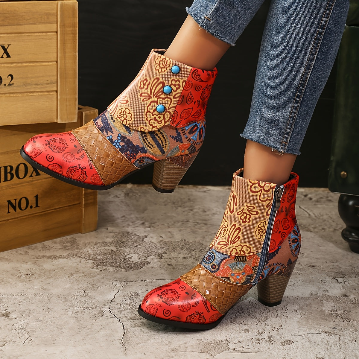 【35-43】👢Nove ženske moderne kožne čizme u retro etničkom stilu, gležnjače s debelim vrhom i špicastim vrhom