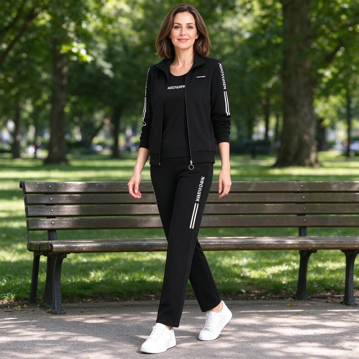 👍🛒Ženski ležerni sportski komplet od 3 dijela, veličine M–6XL, s jaknom s visokim ovratnikom, gornjim dijelom i ravnim hlačama, ukrašen bijelim prugama.