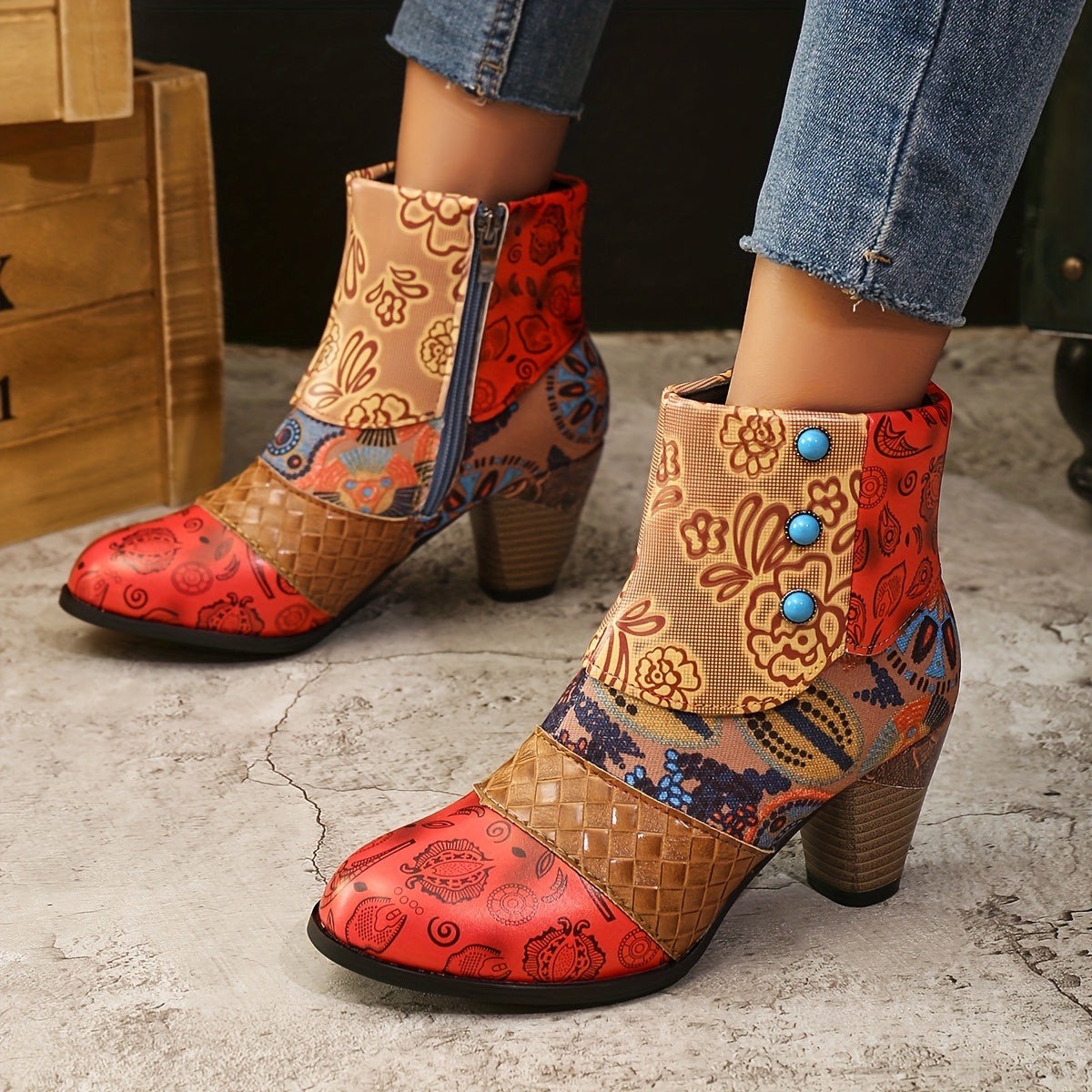 【35-43】👢Nove ženske moderne kožne čizme u retro etničkom stilu, gležnjače s debelim vrhom i špicastim vrhom