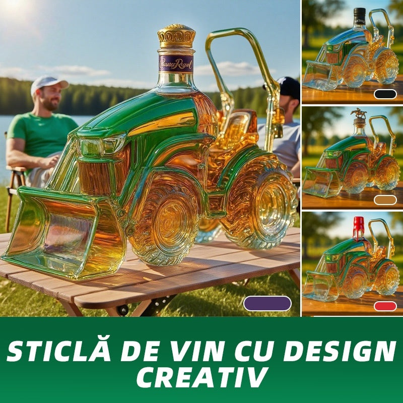 🥂🚜 Ένα ουίσκι μπουκάλι σε σχήμα τρακτέρ, έργο τέχνης και συλλεκτικό αντικείμενο