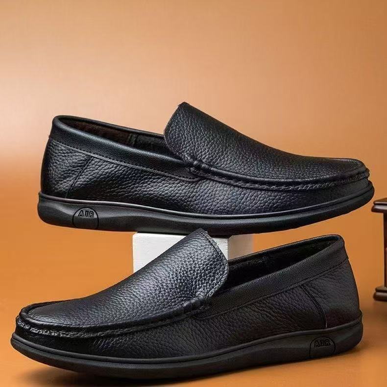 👞Vremenski ograničena rasprodaja: 30% popusta na muške tenisice (veličine 39-44), model 2026, prava koža, mekani potplat, neklizajuće i prozračne.