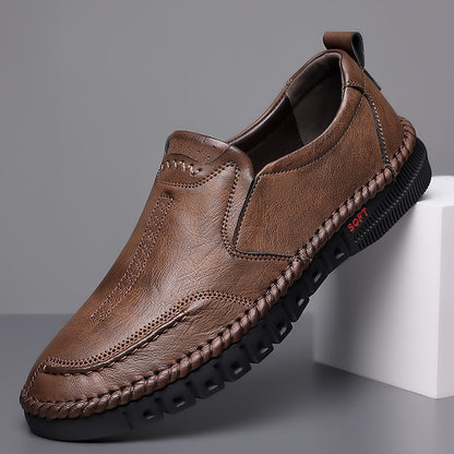 👞Korlátozott akció 50%【39-44】2025-ös férfi sportcipő, valódi bőr, puha talpú, csúszásmentes és légáteresztő