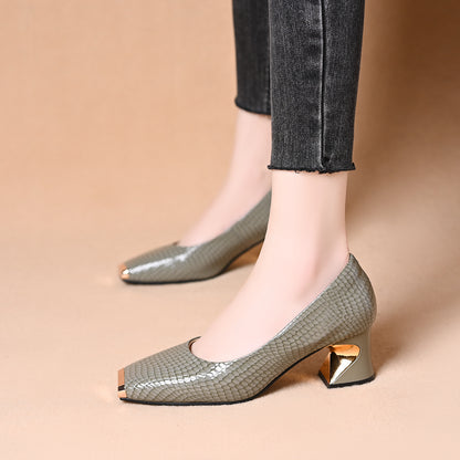 👠【35-42】Nove francuske cipele s debelim potpeticama i teksturom, plitkim otvorom