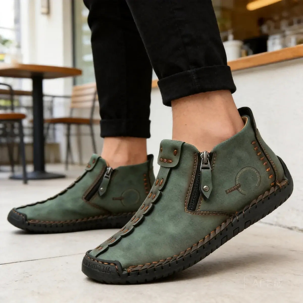 🥾Potpuno ručno izrađene muške Martens čizme od prave kože (38-48), s podstavom od perja i patentnim zatvaračem - tople, udobne i elegantne, prikladne za zimu.
