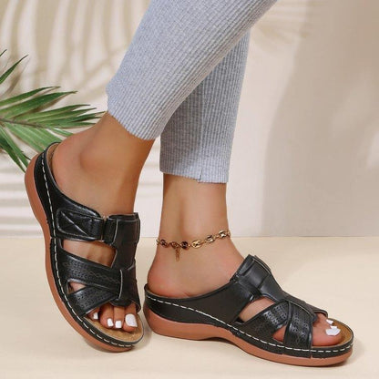 👡【Veličine 35-43】Ženske sandale s debelom petom i kosim potplatom, mekani potplat, udobne čak i nakon dugog nošenja.