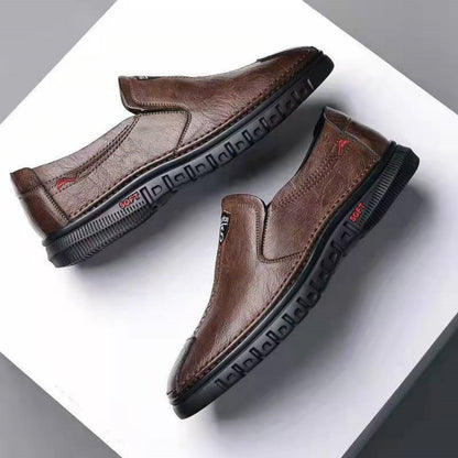 👞Korlátozott akció 50%【39-44】2025-ös férfi sportcipő, valódi bőr, puha talpú, csúszásmentes és légáteresztő